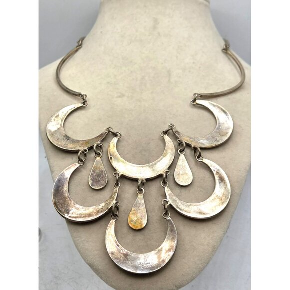 Vintage Silver Tone Crescent Moon & Teardrop Necklace With Blue Enamel Details S - Picture 2 of 5